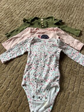 Girls' Floral Long-Sleeve One-Piece Bodysuit with Pink & Green Layers